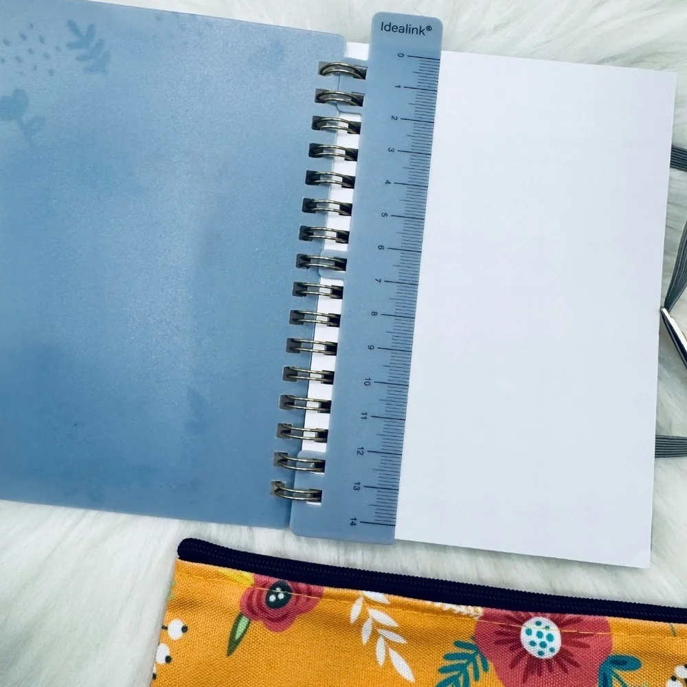 N/A charming stationery